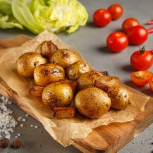 Молодой картофель с курдюком на углях